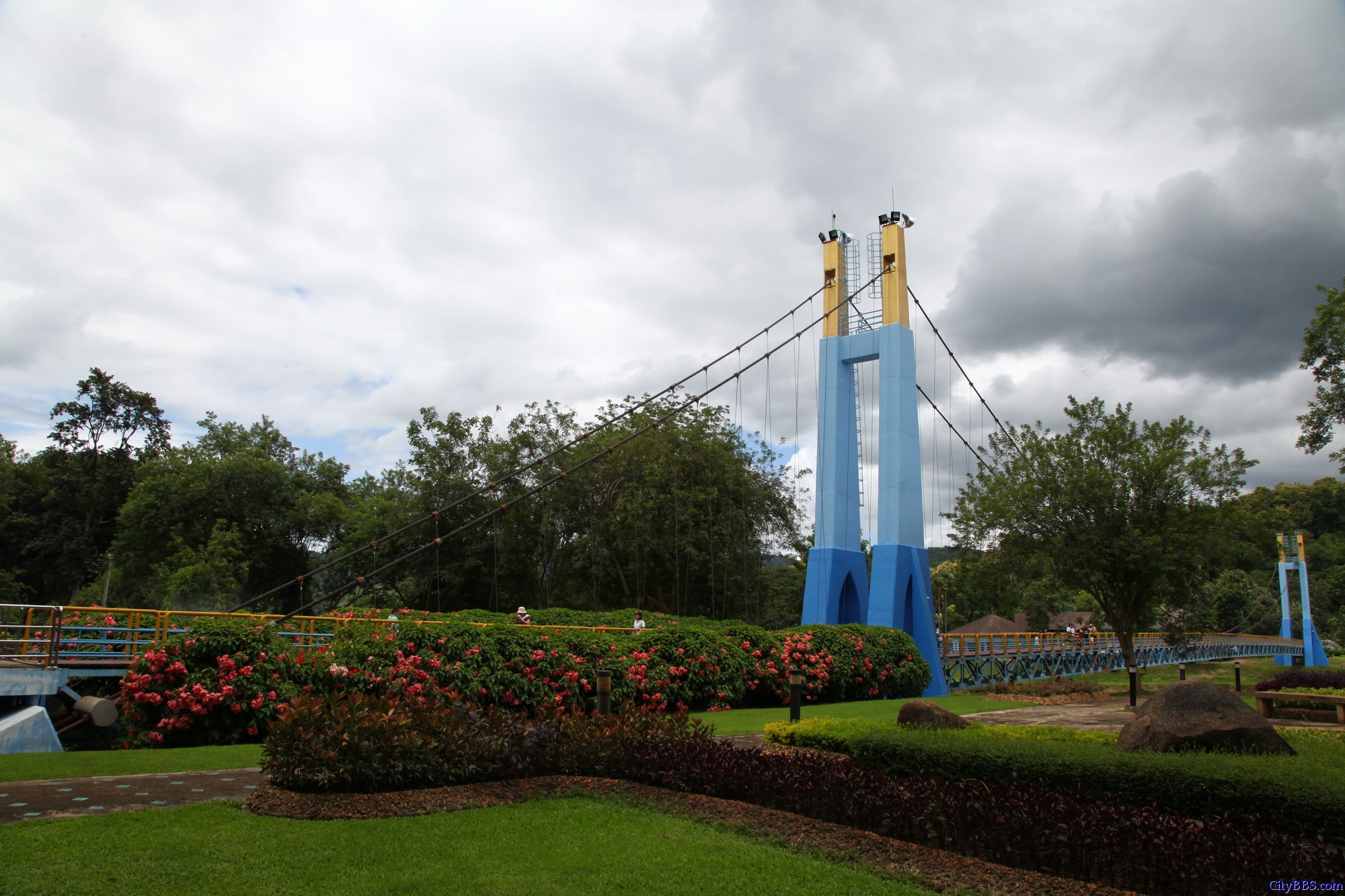 程逸府(又称乌达叻滴府 Uttaradit)的诗丽吉水坝(Sirikit Dam) 程逸府(又称乌达叻滴府 Uttaradit)的诗丽吉水坝(Sirikit Dam)
